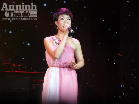 MC Bài hát yêu thích mắc lỗi quên tên ca sĩ ảnh 10