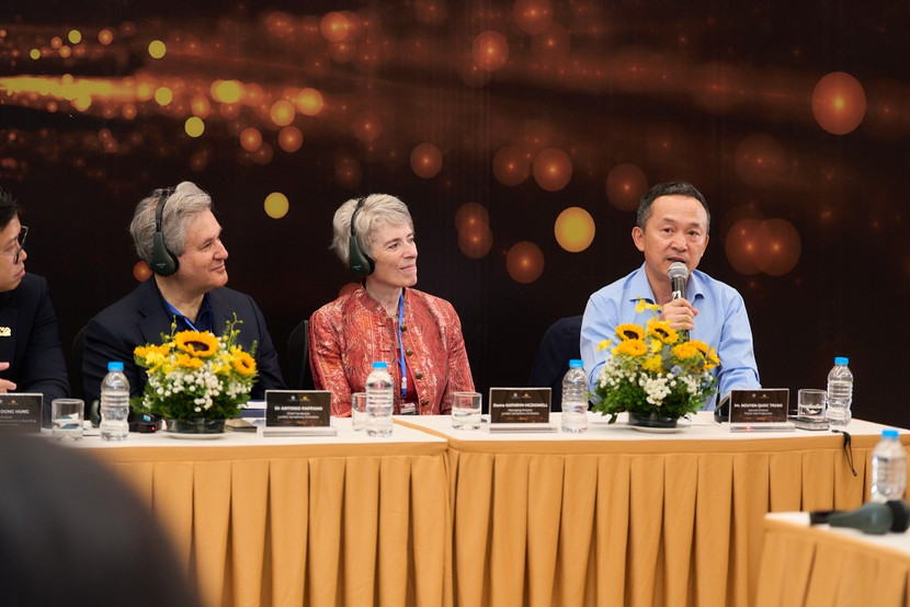 Nhạc sĩ Quốc Trung đảm nhận vai trò đạo diễn chương trình Nhạc sĩ Quốc Trung đảm nhận vai trò đạo diễn chương trình