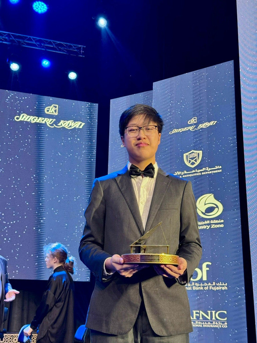 Vượt qua 24 thí sinh đến từ hơn 10 quốc gia trên thế giới, Nguyễn Đức Kiên đã giành giải Nhất bảng C, cuộc thi Piano quốc tế Fujairah lần thứ 6 được tổ chức tại Các Tiểu vương quốc Ả Rập thống nhất (UAE).