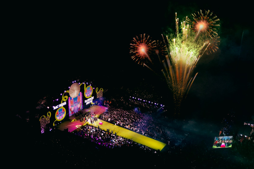 Hơn 10.000 khán giả xem NTK Thạch Linh kể chuyện “Tinh hoa Kinh Bắc” bằng thời trang ảnh 3