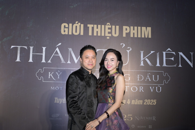 Đạo diễn Victor Vũ và bà xã Đinh Ngọc Diệp - người đồng hành cùng anh trong phim "Thám tử Kiên" với vai trò nhà sản xuất kiêm diễn viên tham gia diễn xuất