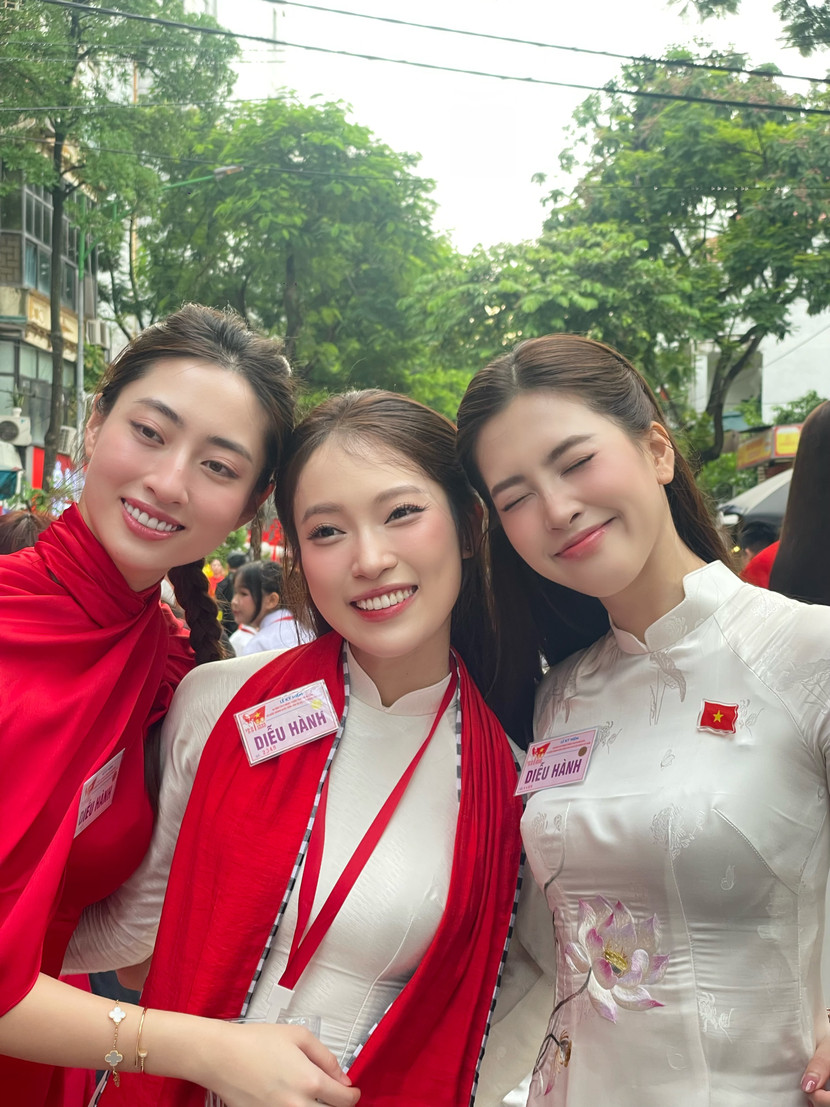 Chia sẻ của 3 Hoa hậu tham gia diễu hành tại sự kiện A80 ảnh 3