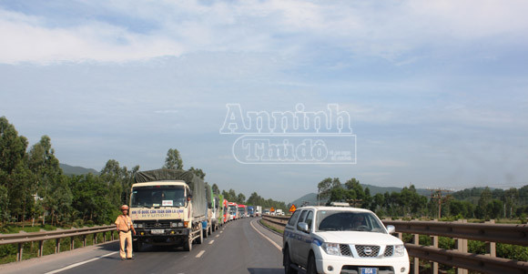 Danh tính 20 người Hà Nội bị thương trong vụ xe khách đâm xe tải ở Nghệ An ảnh 4