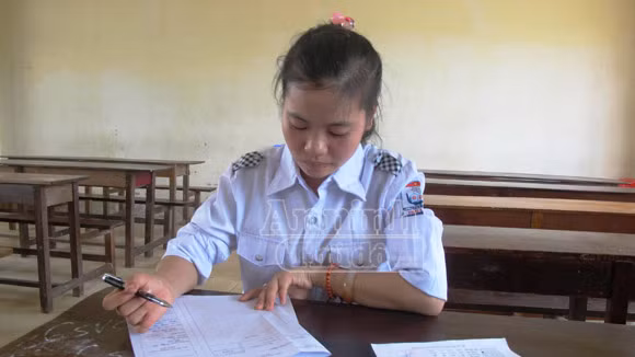 Nghệ An: Thí sinh có 59 người phục vụ được 8 điểm môn Sử ảnh 1