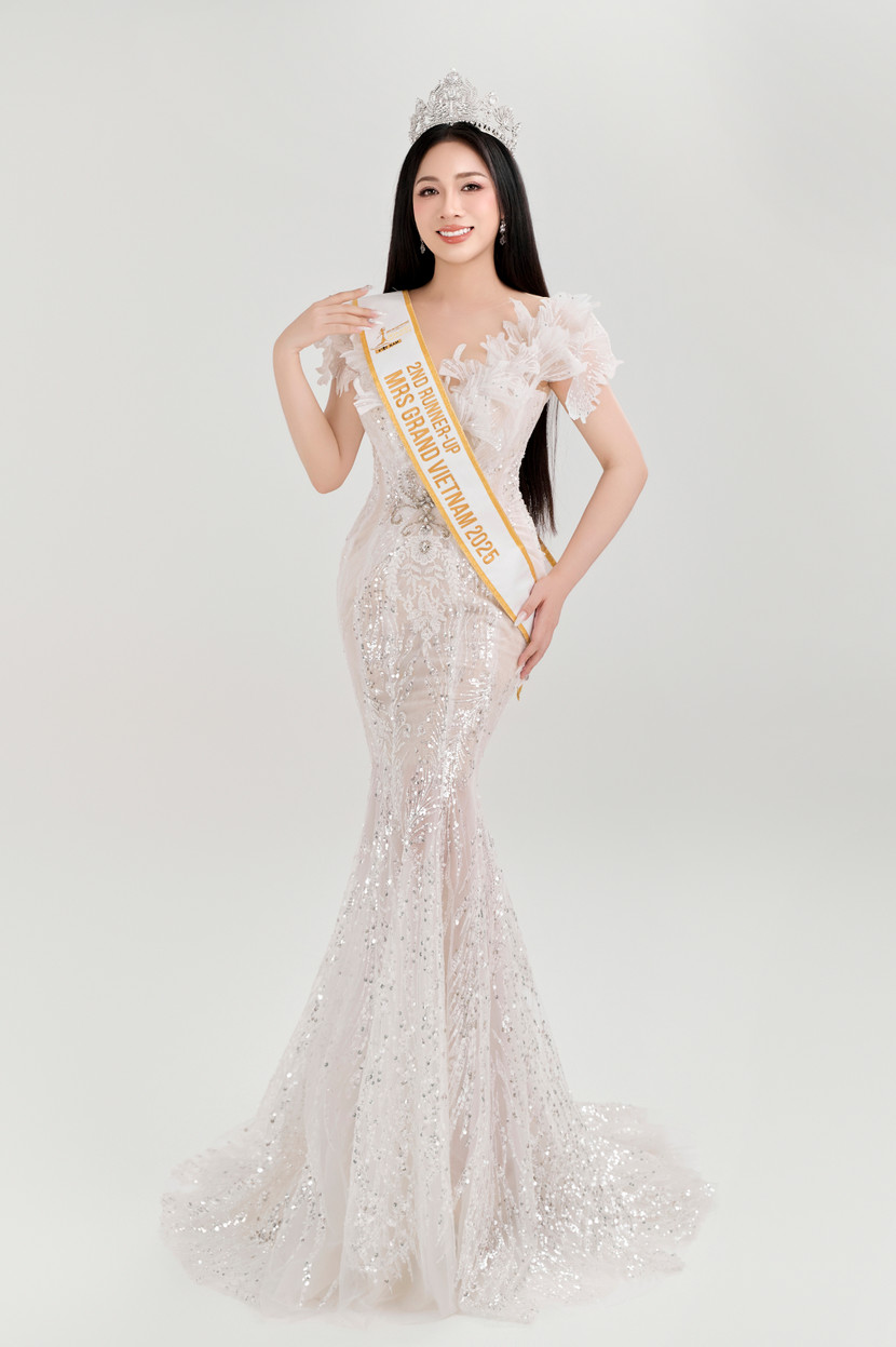 Á hậu 2 &quot;Mrs Grand Vietnam 2025&quot; sở hữu trình độ học vấn đáng nể