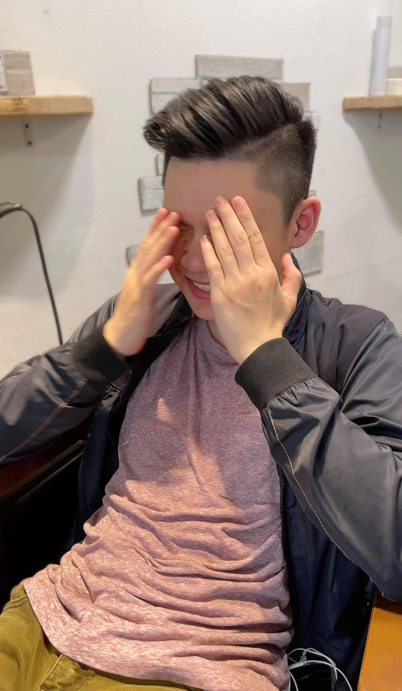 Khoảnh khắc Beckam nhận tin trúng tuyển được Trizzie Phương Trinh chia sẻ Khoảnh khắc Beckam nhận tin trúng tuyển được Trizzie Phương Trinh chia sẻ