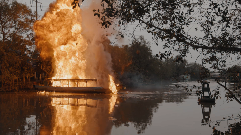 Cảnh cháy nổ trong phim Cảnh cháy nổ trong phim