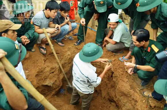 Truy điệu và an táng 9 hài cốt liệt sĩ ảnh 2