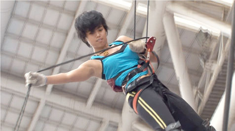 Gai người xem cảnh tuột dây từ nóc sân Mỹ Đình ảnh 4