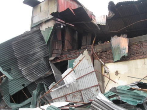 Lửa hoành hành 11 tiếng đồng hồ tại kho hàng gần KCN Vĩnh Tuy ảnh 4