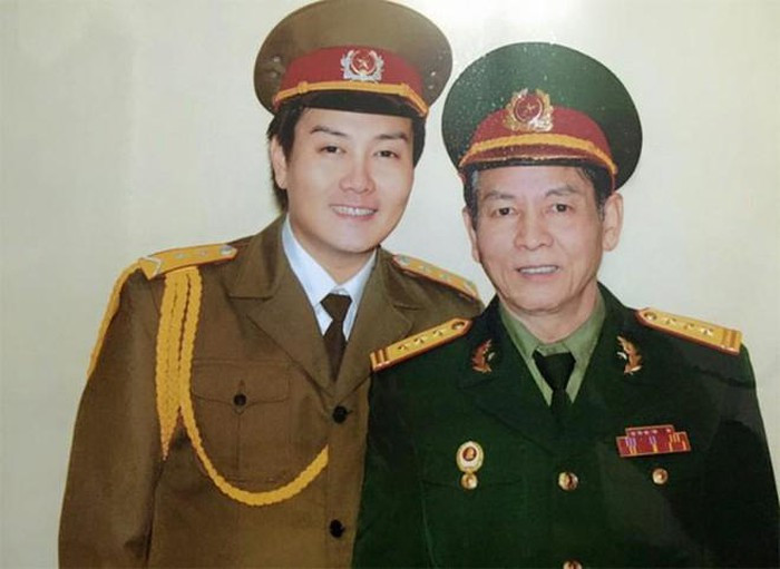 NSƯT Tuấn Phương và bố NSƯT Tuấn Phương và bố