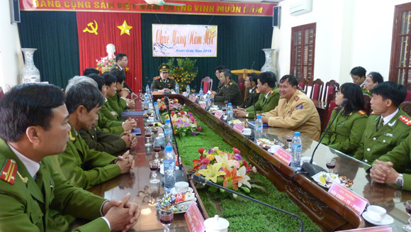 Nỗ lực hết mình để nhân dân đón tết an vui ảnh 2