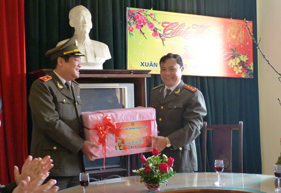 Nỗ lực hết mình để nhân dân đón tết an vui ảnh 1