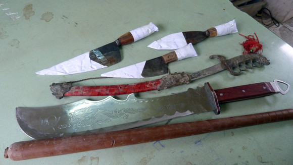 Bắt “nóng” nhóm đòi nợ thuê đánh gãy xương sườn “con nợ” ảnh 2 Bắt “nóng” nhóm đòi nợ thuê đánh gãy xương sườn “con nợ” ảnh 2