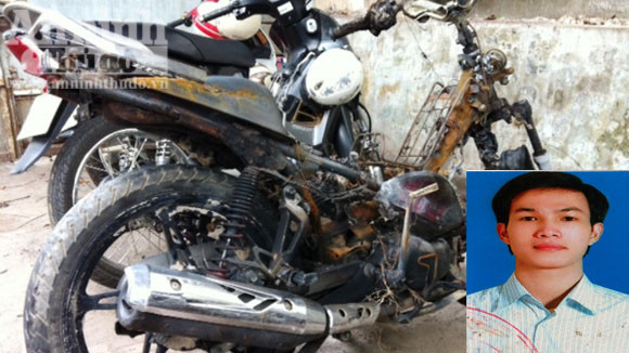 Đối tượng Đại và chiếc xe cướp được bỗng dưng bốc cháy trên đường tháo chạy Đối tượng Đại và chiếc xe cướp được bỗng dưng bốc cháy trên đường tháo chạy