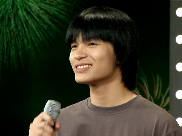 Đinh Ngọc Hoàng đã thay đổi rất nhiều tại vòng bán kết và nhận được ban giám khảo đánh giá cao với phong cách trình diễn rất riêng