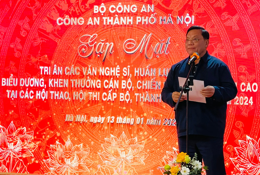 Trung tướng Nguyễn Hải Trung - Ủy viên Ban Thường vụ Thành ủy, Bí thư Đảng ủy, Giám đốc CATP Hà Nội phát biểu tại cuộc gặp mặt Trung tướng Nguyễn Hải Trung - Ủy viên Ban Thường vụ Thành ủy, Bí thư Đảng ủy, Giám đốc CATP Hà Nội phát biểu tại cuộc gặp mặt