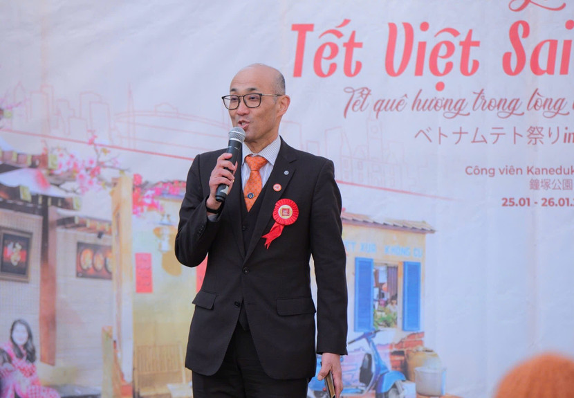 Ông Horimitsu Atsushi - Phó Thống đốc tỉnh Saitama, đại diện chính quyền Nhật Bản phát biểu tại Lễ khai mạc Lễ hội "Tết Việt Saitama 2025"