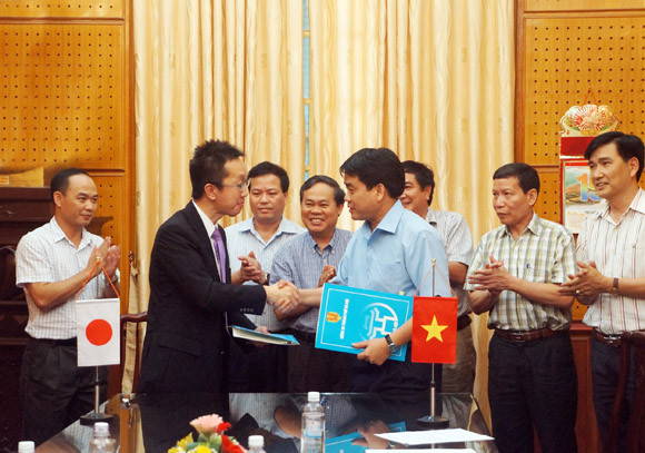 Nhật Bản viện trợ xe hơi thế hệ mới cho CATP Hà Nội ảnh 2