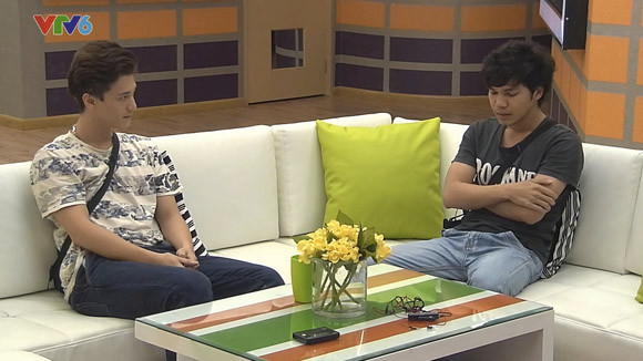 Hotboy Huỳnh Anh văng tục, dọa đánh bạn chung nhà ảnh 4