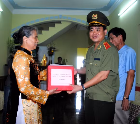 Tri ân với người đồng đội đã hy sinh anh dũng vì nhân dân ảnh 2