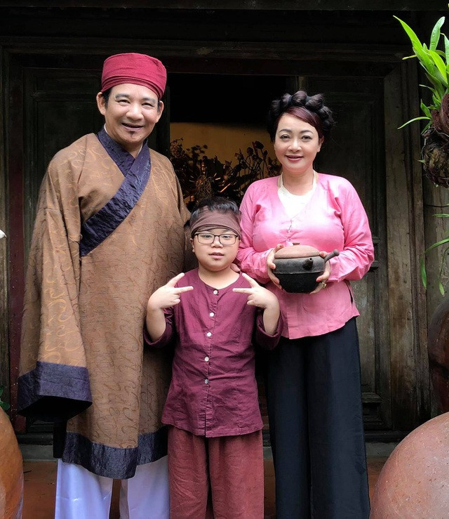 NSƯT Tiến Quang và nghệ sĩ Trà My NSƯT Tiến Quang và nghệ sĩ Trà My