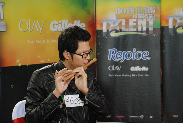 Thí sinh khiếm thị mang tài năng âm nhạc chinh phục giải thưởng 400 triệu ảnh 1