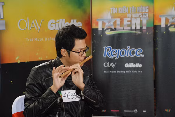 Thí sinh khiếm thị mang tài năng âm nhạc chinh phục giải thưởng 400 triệu ảnh 1