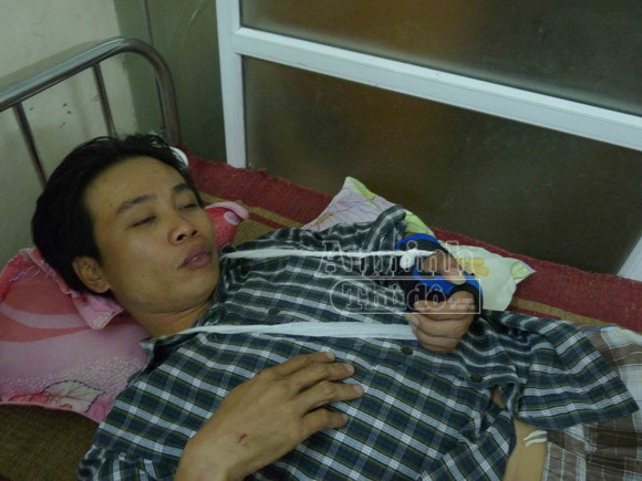 Ô tô “điên” đâm liên hoàn, 5 người nhập viện ảnh 5