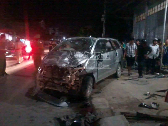 Ô tô “điên” đâm liên hoàn, 5 người nhập viện ảnh 1