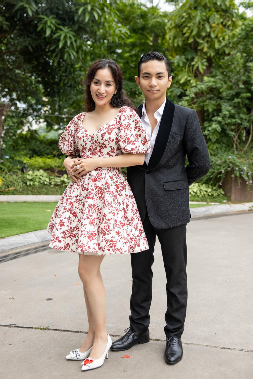 Khánh Thi đã sát cánh cùng Phan Hiển trải qua những ngày khổ luyện đáng nhớ trước khi đến với SEA Games 31.