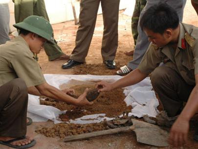 Phát hiện 5 hài cốt liệt sĩ ảnh 1