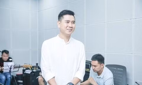 Nhạc sĩ Hồ Hoài Anh