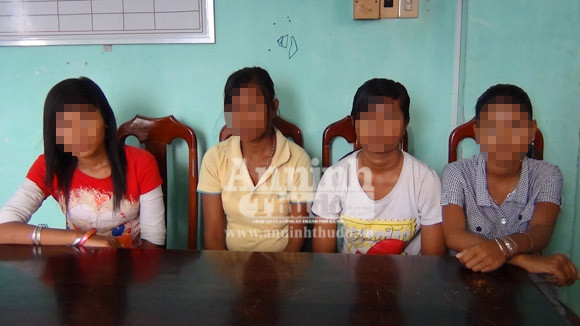 Nghe lời ngon ngọt, 4 cô gái trẻ suýt bị lừa bán sang Trung Quốc ảnh 2