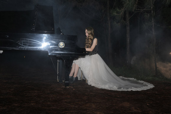 Thảo My Idol u sầu trong MV đầu tay ảnh 4