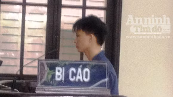 Vợ bầu 8 tháng quỳ gối xin tha tội chết cho chồng ảnh 1