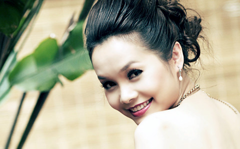 Phương Uyên xuất hiện trên sân khấu cùng người tình "tin đồn" ảnh 2