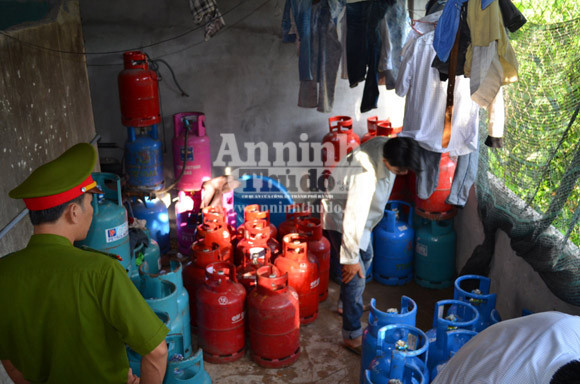 Nổi da gà cảnh coi thường mạng sống ở nơi san chiết gas lậu ảnh 1