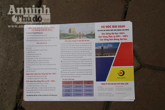 "Dụ" đi XKLĐ lương tới 40 triệu đồng/tháng tại điểm thi đại học ảnh 3