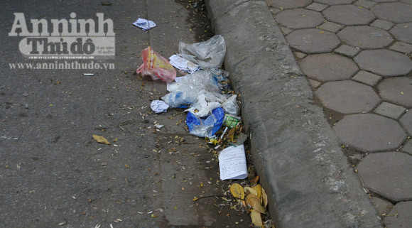 "Dụ" đi XKLĐ lương tới 40 triệu đồng/tháng tại điểm thi đại học ảnh 6