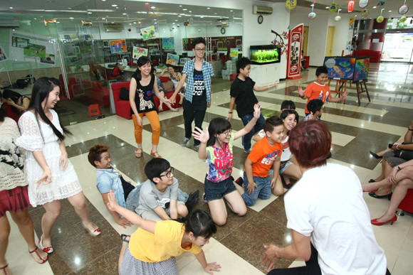 "Đột nhập" hậu trường thí sinh Giọng hát Việt nhí ảnh 4