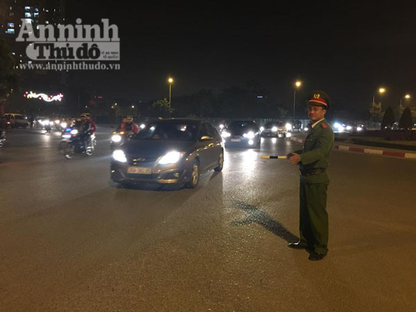 Cả nước hân hoan đón mừng năm mới Bính Thân 2016 ảnh 36