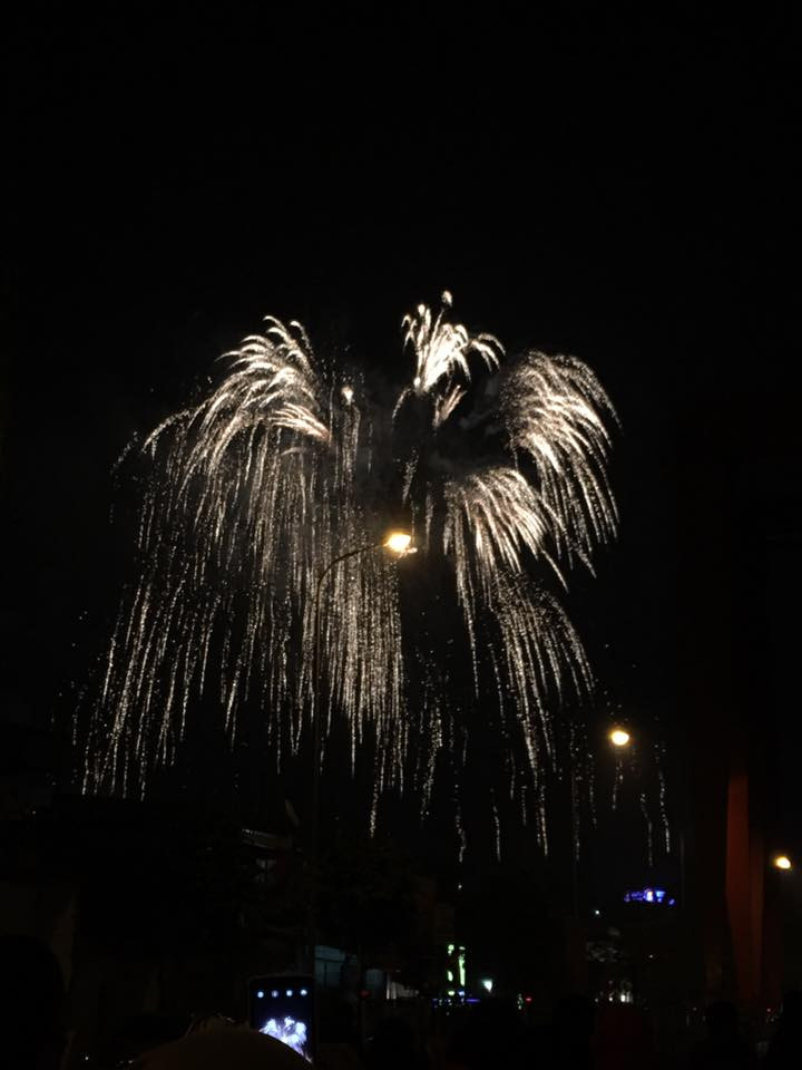 Cả nước hân hoan đón mừng năm mới Bính Thân 2016 ảnh 8