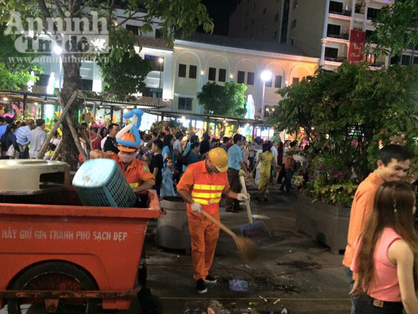 Cả nước hân hoan đón mừng năm mới Bính Thân 2016 ảnh 49