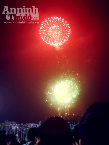 Cả nước hân hoan đón mừng năm mới Bính Thân 2016 ảnh 16