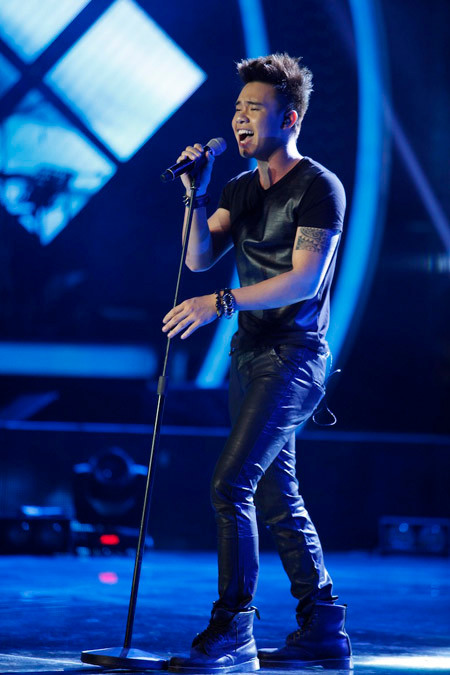 Đông Hùng bất ngờ lọt top nguy hiểm, Anh Quân chia tay Vietnam Idol ảnh 4