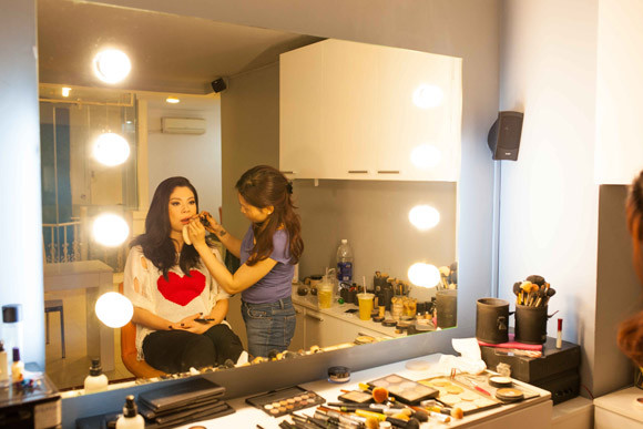 Thanh Thảo mạnh tay chi cả trăm triệu làm tóc và thiết kế trang phục ảnh 6