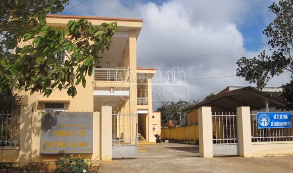 Bị tố tiêu cực, giám đốc trung tâm y tế "trù dập" nhân viên ảnh 1