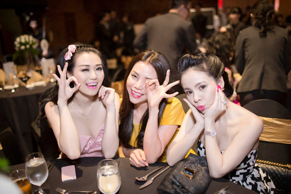 “Mỹ nhân Sài Gòn” tham dự Gala “Ngôi sao Xanh” ảnh 7