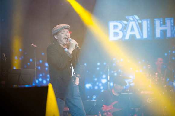 Đàm Vĩnh Hưng ẵm trọn bài hát tiền tỷ ảnh 10